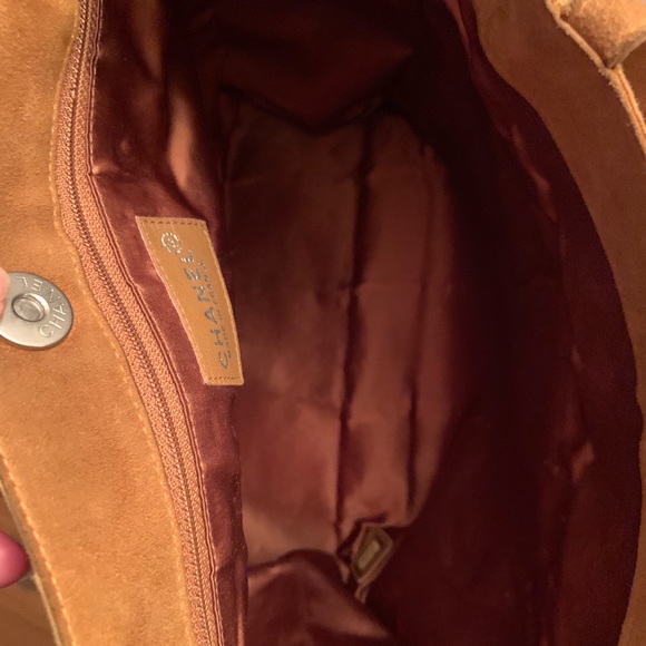 Authentic Chanel Suede Patchwork tote - Picture 7 of 8